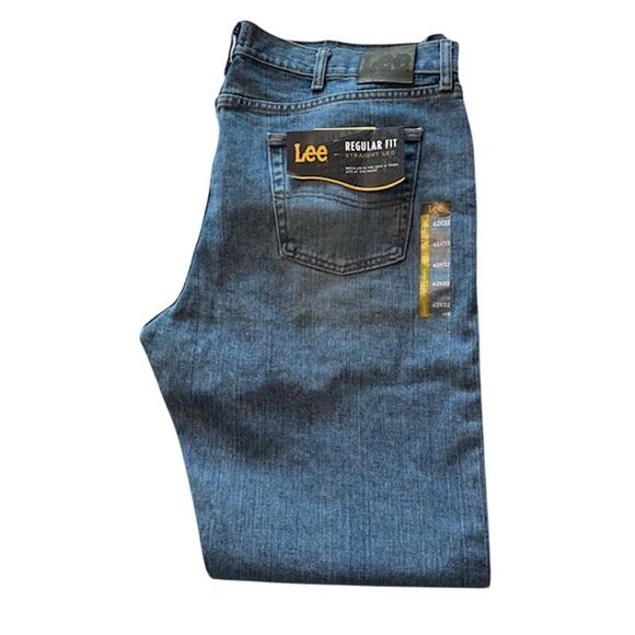 Lee Men's Regular Fit Straight Leg Jeans Medium Wash 42 X 32 NWT - Picture 3 of 7